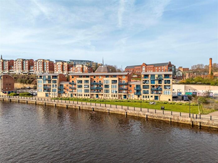 2 Bedroom Flat For Sale In Quayside, Newcastle Upon Tyne, NE1