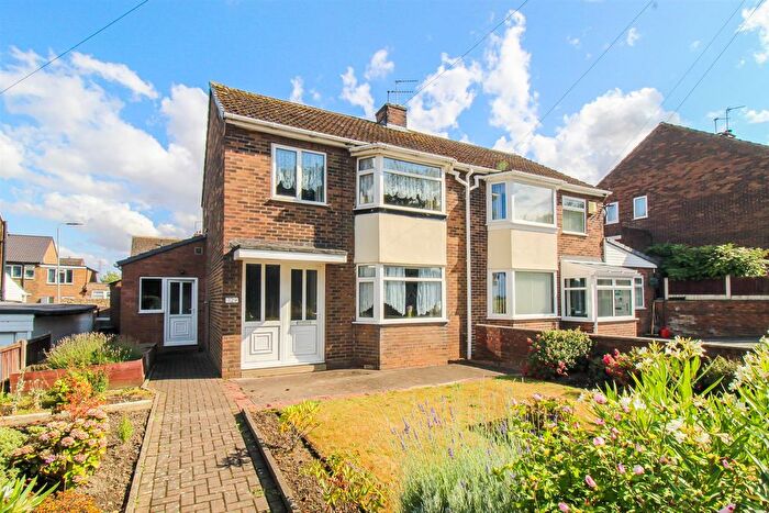 3 Bedroom Semi Detached House For Sale In Wakefield Road, Normanton, WF6
