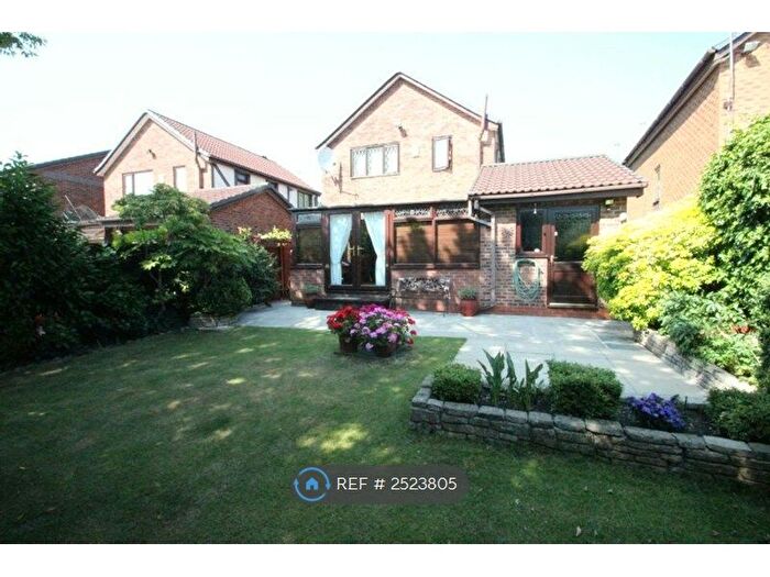 3 Bedroom Terraced House To Rent In Dorchester Drive, Manchester, M23