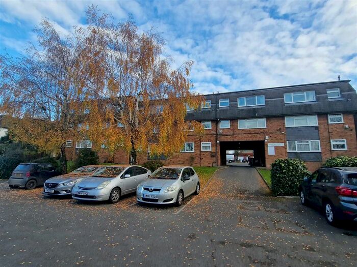 2 Bedroom Flat To Rent In Preston Road, Harrow, HA3