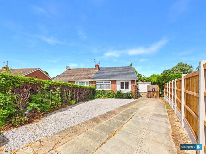 2 Bedroom Bungalow For Sale In Appleton Way, Doncaster, South Yorkshire, DN5