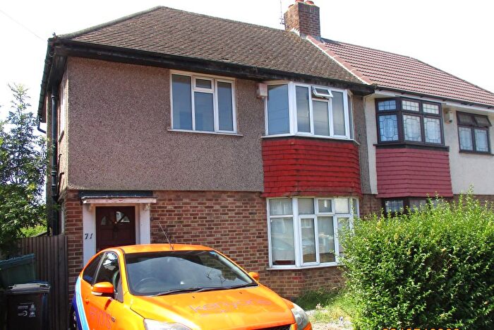 2 Bedroom Semi-Detached House For Sale In Garth Road, Morden, SM4