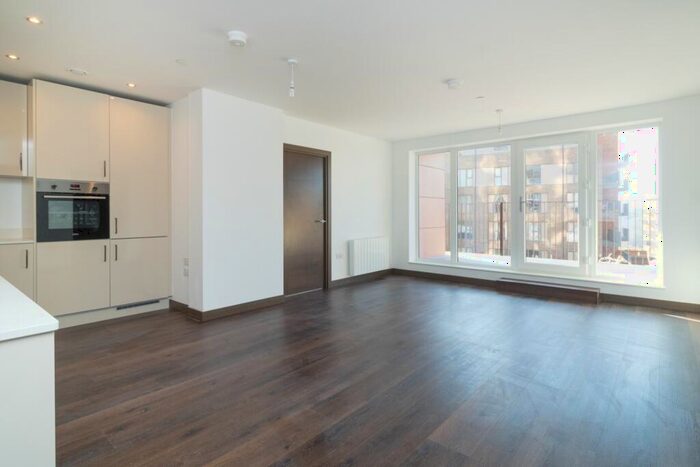 2 Bedroom Apartment To Rent In Leander Heights, Springfield Park, Maidstone, ME14