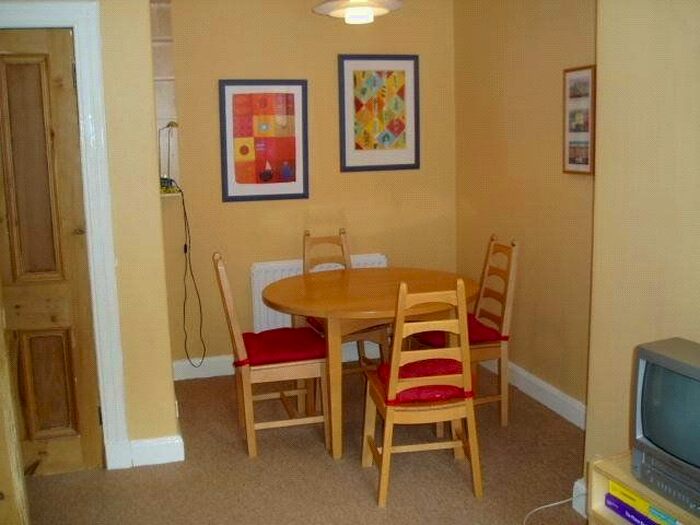 1 Bedroom Flat To Rent In Millar Crescent, Edinburgh, EH10