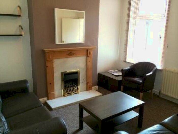 5 Bedroom House To Rent In Teversal Avenue, Lenton, Nottingham, Nottinghamshire, NG7