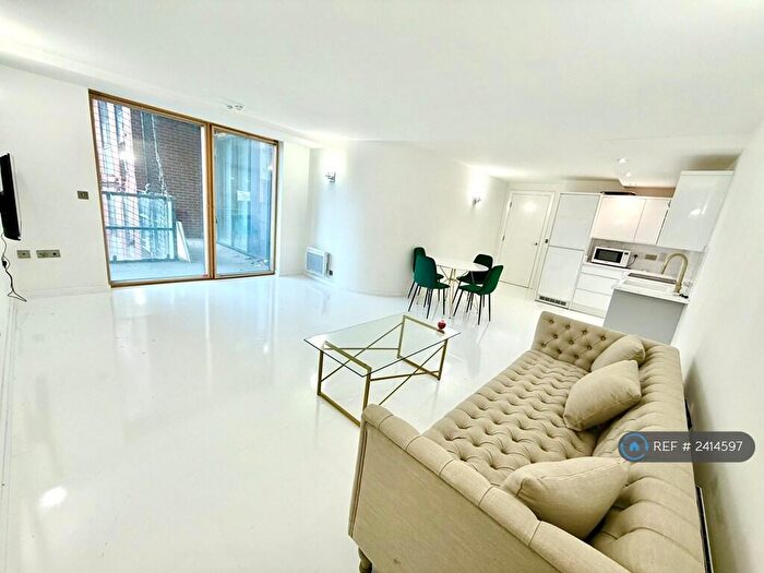 2 Bedroom Flat To Rent In West Point, Leeds, LS1