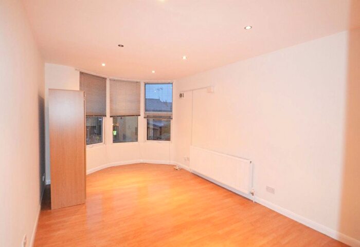 Studio To Rent In Marlborough Road, London, N22