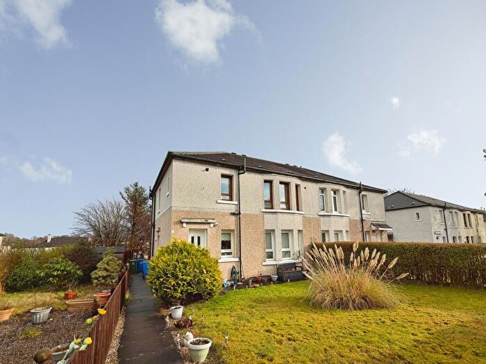 2 Bedroom Flat For Sale In Carnwadric Road, Glasgow, G46