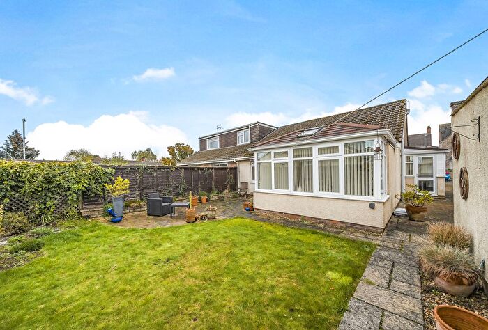 2 Bedroom Bungalow For Sale In Heather Avenue, Frampton Cotterell, Bristol, Gloucestershire, BS36