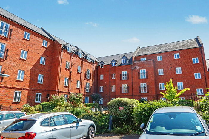 2 Bedroom Apartment For Sale In Cherwell Court, Britannia Road, Banbury, OX16
