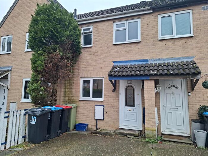 2 Bedroom Terraced House To Rent In Diddington Close, Bletchley, Milton Keynes, MK2