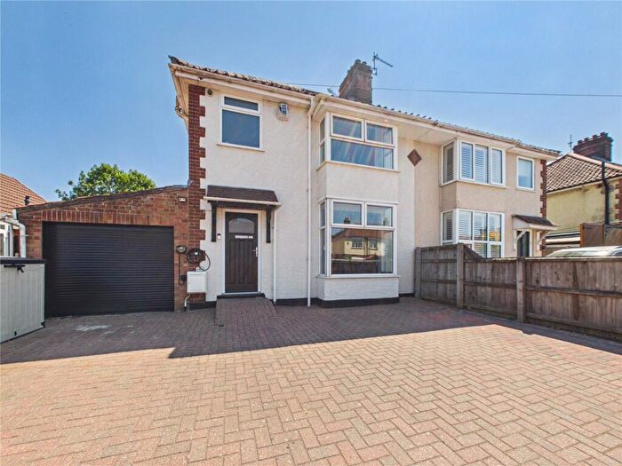 3 Bedroom Semi Detached House For Sale In Plumstead Road, Norwich, Norfolk, NR1