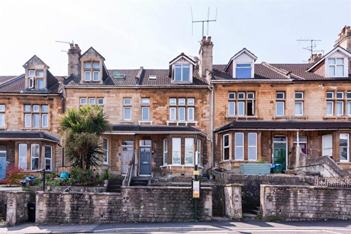 7 Bedroom House To Rent In Wells Road, Bath, BA2