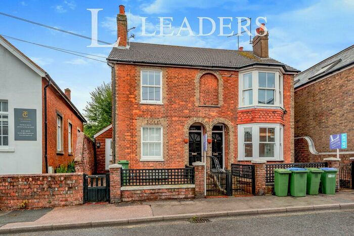 2 Bedroom Maisonette To Rent In Denne Road, Central Horsham, RH12