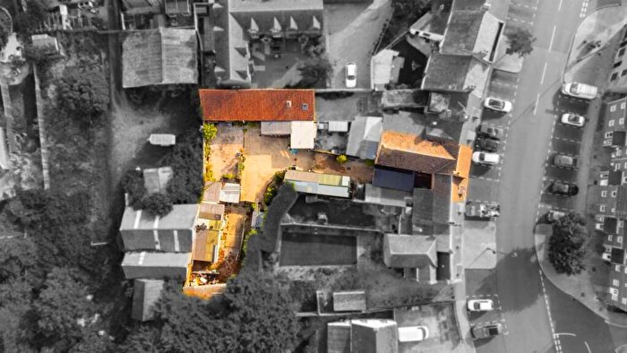 5 Bedroom Semi-Detached House For Sale In West Street, Crowland, Peterborough, PE6