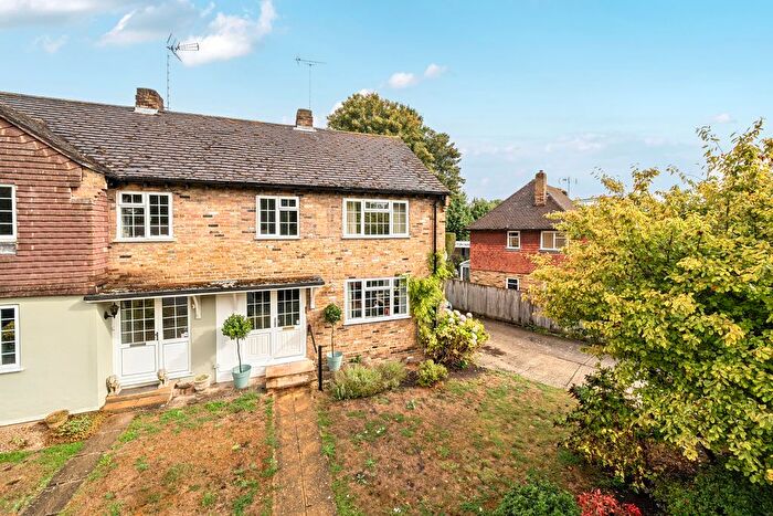 3 Bedroom End Terrace House For Sale In St. James Close, Pangbourne, Reading, Berkshire, RG8