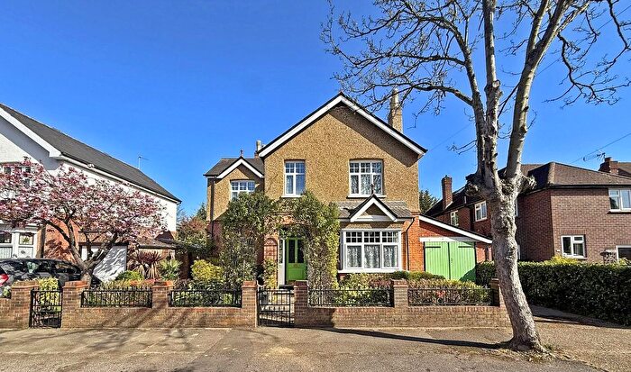 4 Bedroom Property For Sale In Clifford Grove, Ashford, TW15