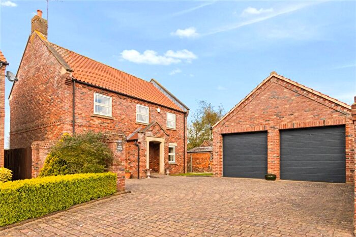 4 Bedroom Detached House For Sale In Westerby Court, South Kelsey, LN7