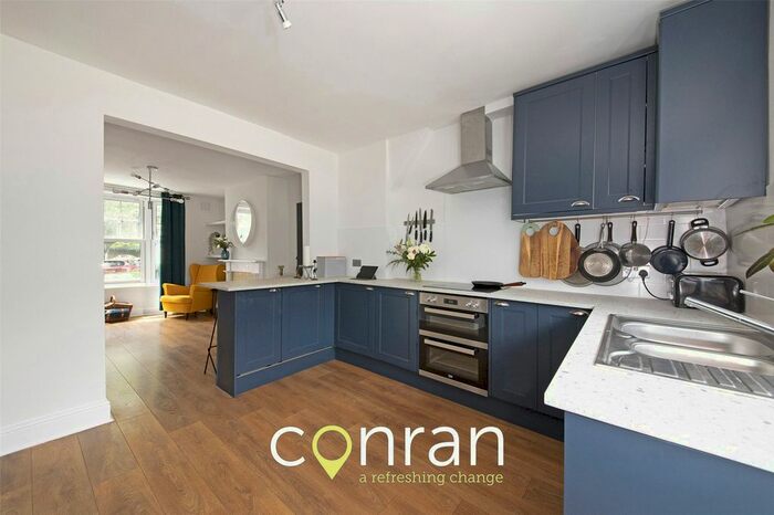 2 Bedroom Flat To Rent In Derrick Gardens, Charlton, SE7