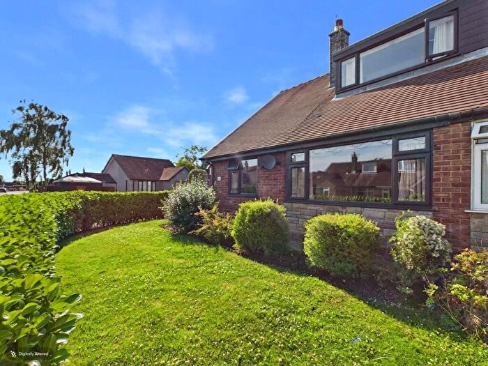3 Bedroom Semi-Detached Bungalow For Sale In Whitefield Road, Penwortham, PR1