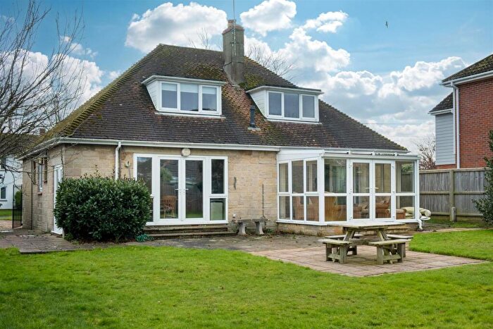 4 Bedroom Detached House For Sale In Bembridge, Isle Of Wight, PO35