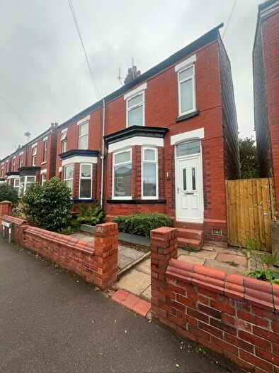 3 Bedroom Semi-Detached House To Rent In St Petersburg Road, SK3