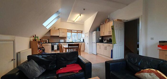 1 Bedroom Flat To Rent In Flat, Mill Road, Cambridge, CB1