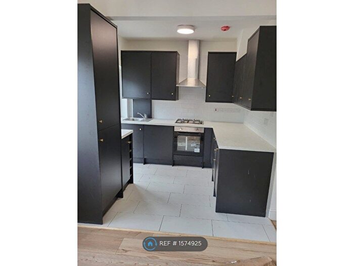 4 Bedroom Semi-Detached House To Rent In Elmhurst Avenue, Mitcham, CR4