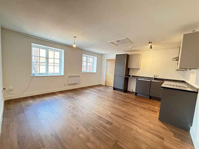2 Bedroom Block Of Apartments To Rent In High Street, Coleshill, B46