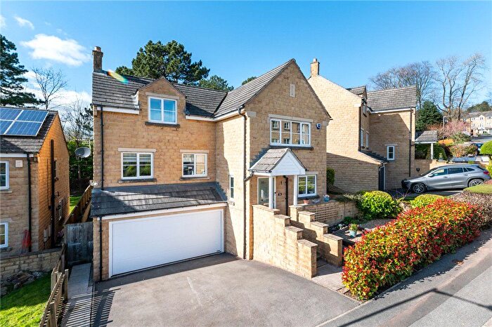 4 Bedroom Detached House For Sale In Branby Avenue, East Morton, West Yorkshire, BD20