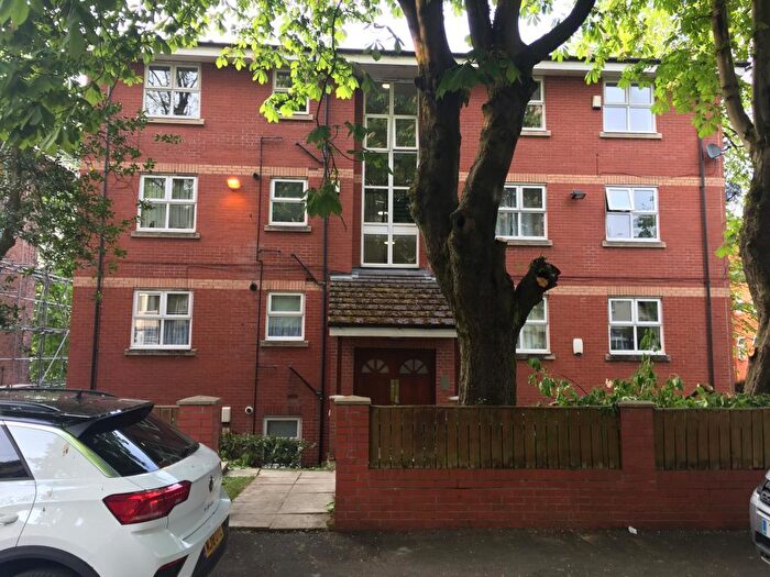 2 Bedroom Flat To Rent In St. Pauls Rise, Salford, Greater Manchester, M7