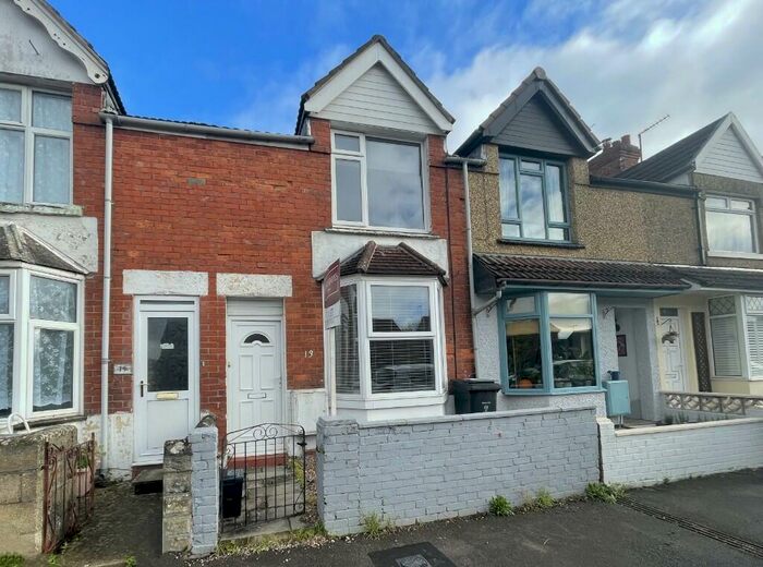 2 Bedroom Terraced House To Rent In Drew Street, Swindon, Wiltshire, SN2