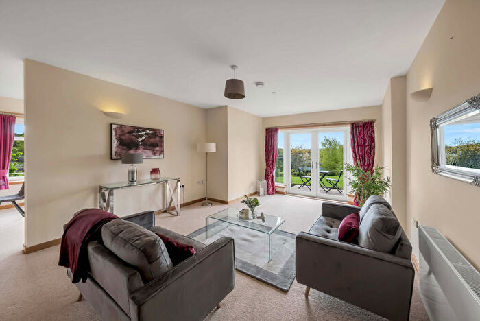 2 Bedroom Flat For Sale In Linlathen Grove, Dundee, DD5