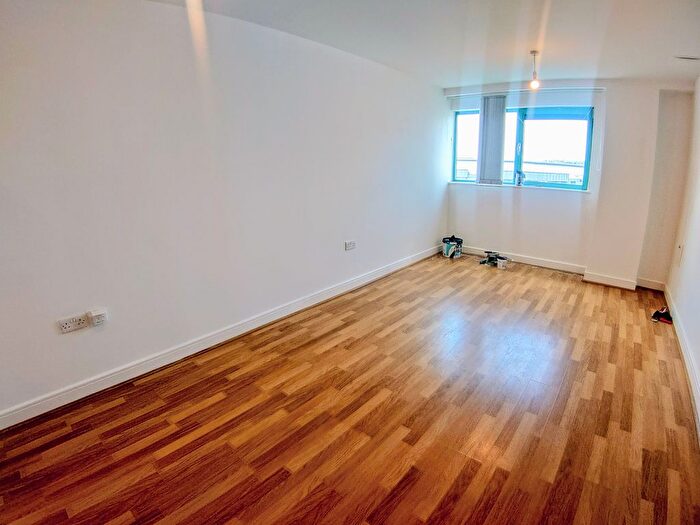 1 Bedroom Flat To Rent In The Crescent, Plymouth, PL1