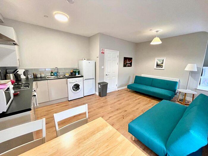 1 Bedroom Apartment To Rent In Beauchamp Street, Cardiff, CF11