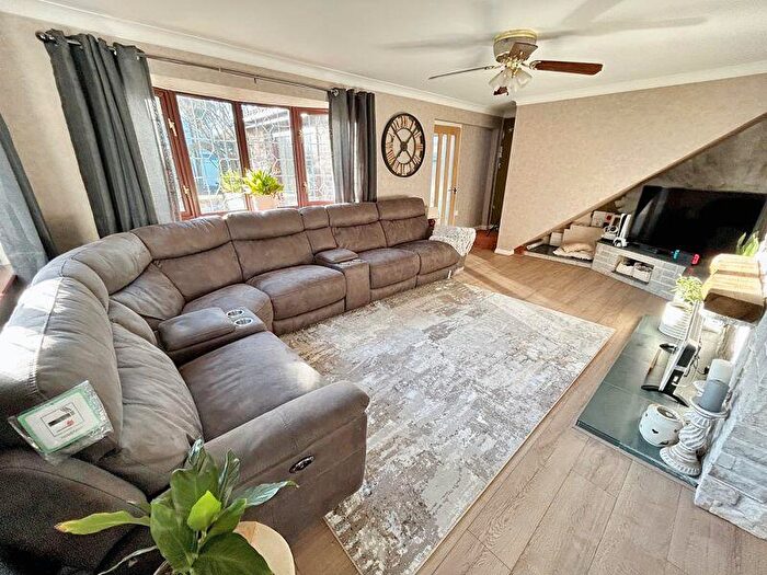 4 Bedroom Detached House For Sale In Middlestone Close, Gorleston, Great Yarmouth, NR31