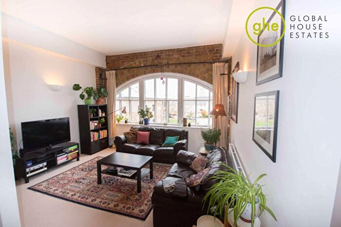 1 Bedroom Flat To Rent In The Plate House, Isle Of Dogs, London, E14