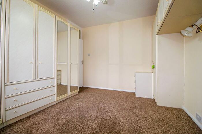 4 Bedroom Terraced House To Rent In Sitwell Grove, Stanmore, HA7