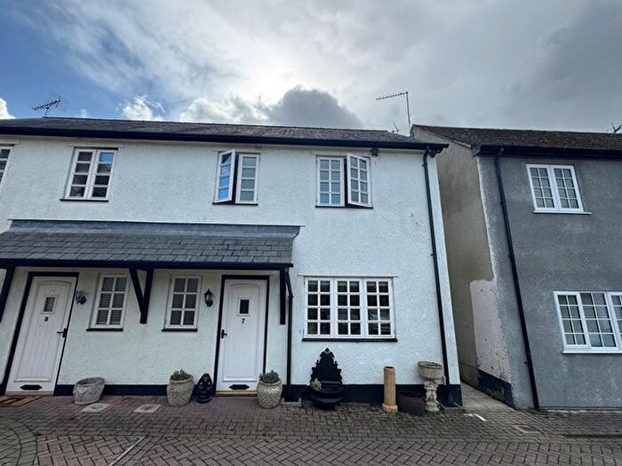 2 Bedroom Semi-Detached House To Rent In Countess Wear Road, Exeter, EX2