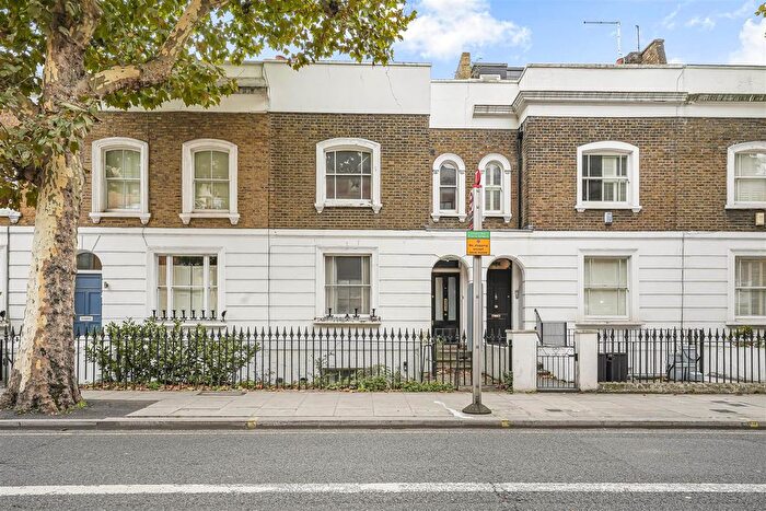 4 Bedroom Property For Sale In Harwood Road, Fulham, SW6