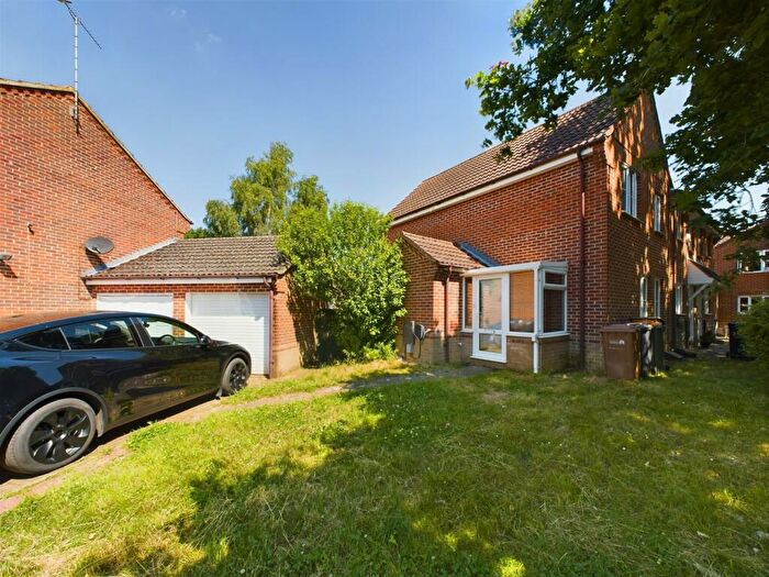 3 Bedroom Semi-Detached House For Sale In Wallace Close, King's Lynn, PE30