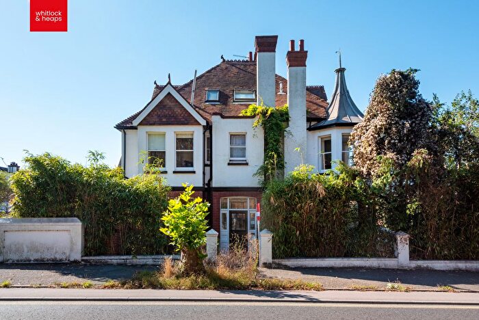 1 Bedroom Flat For Sale In Bigwood Avenue, Hove, BN3