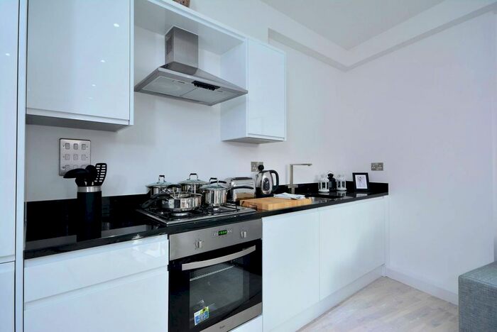 1 Bedroom Flat To Rent In Thessaly Road, Nine Elms, London, SW8