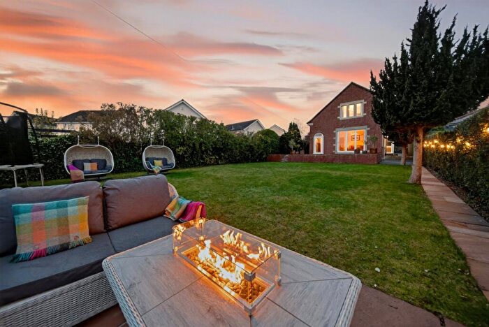 3 Bedroom Detached House For Sale In Renton Drive, Guiseley, Leeds, West Yorkshire, LS20