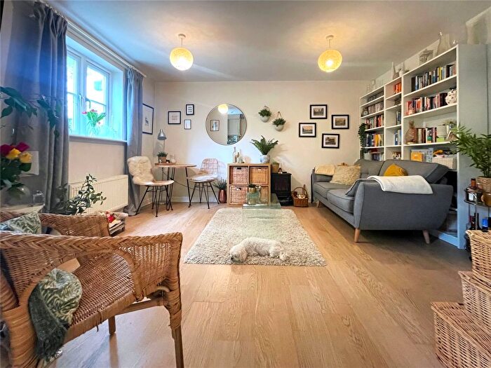 2 Bedroom Flat For Sale In West Way, Cirencester, Gloucestershire, GL7