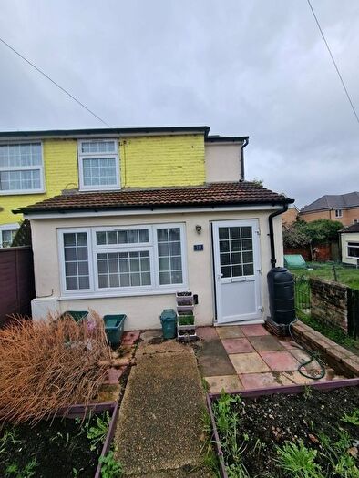 3 Bedroom Semi-Detached House To Rent In Providence Place, Colchester, CO1