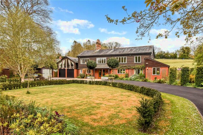 5 Bedroom Detached House For Sale In Nr Petersfield, Hampshire, PO7