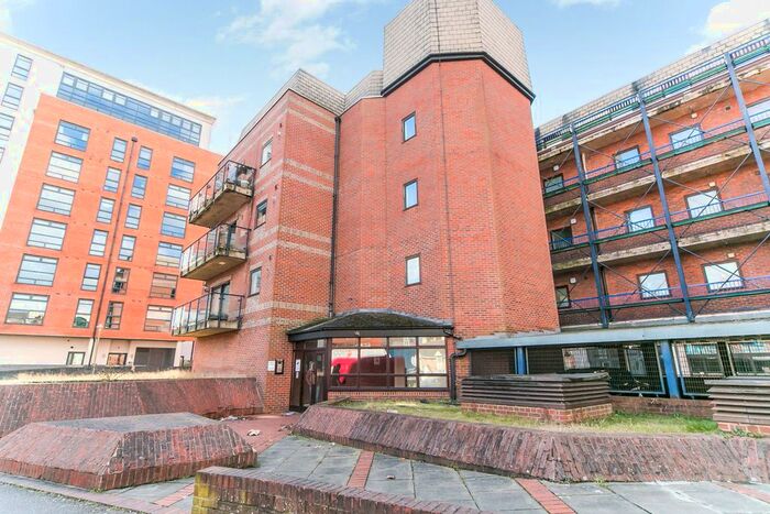 2 Bedroom Flat To Rent In Royal Court, Kings Road, Reading, RG1