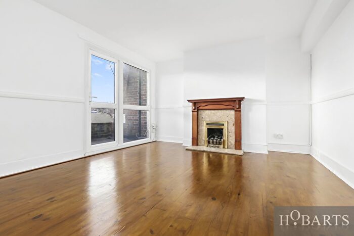 2 Bedroom Flat To Rent In Carlton Lodge, N4