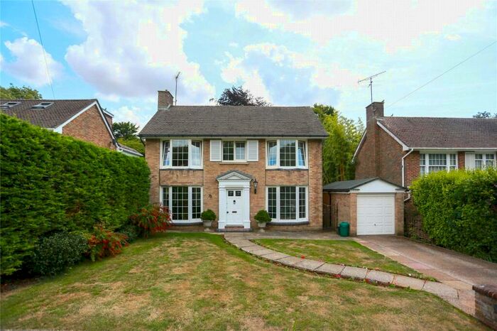 4 Bedroom Detached House To Rent In Woodland Drive, Hove, East Sussex, BN3